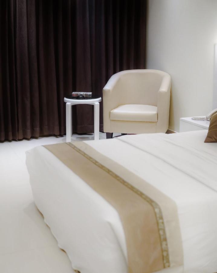 Hotel White Orchid Koks Badźar Zewnętrze zdjęcie
