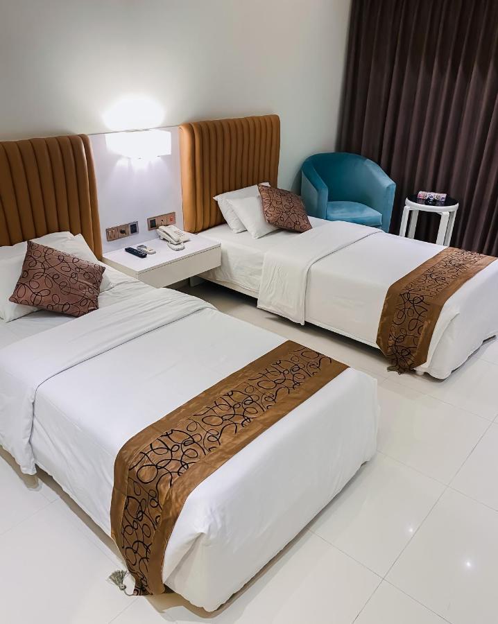 Hotel White Orchid Koks Badźar Zewnętrze zdjęcie