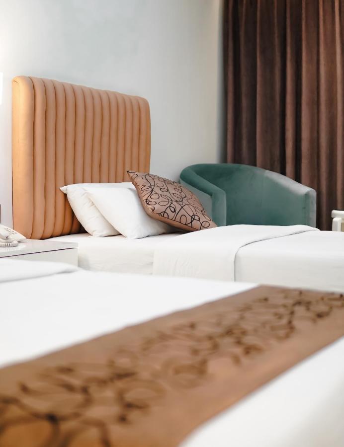 Hotel White Orchid Koks Badźar Zewnętrze zdjęcie