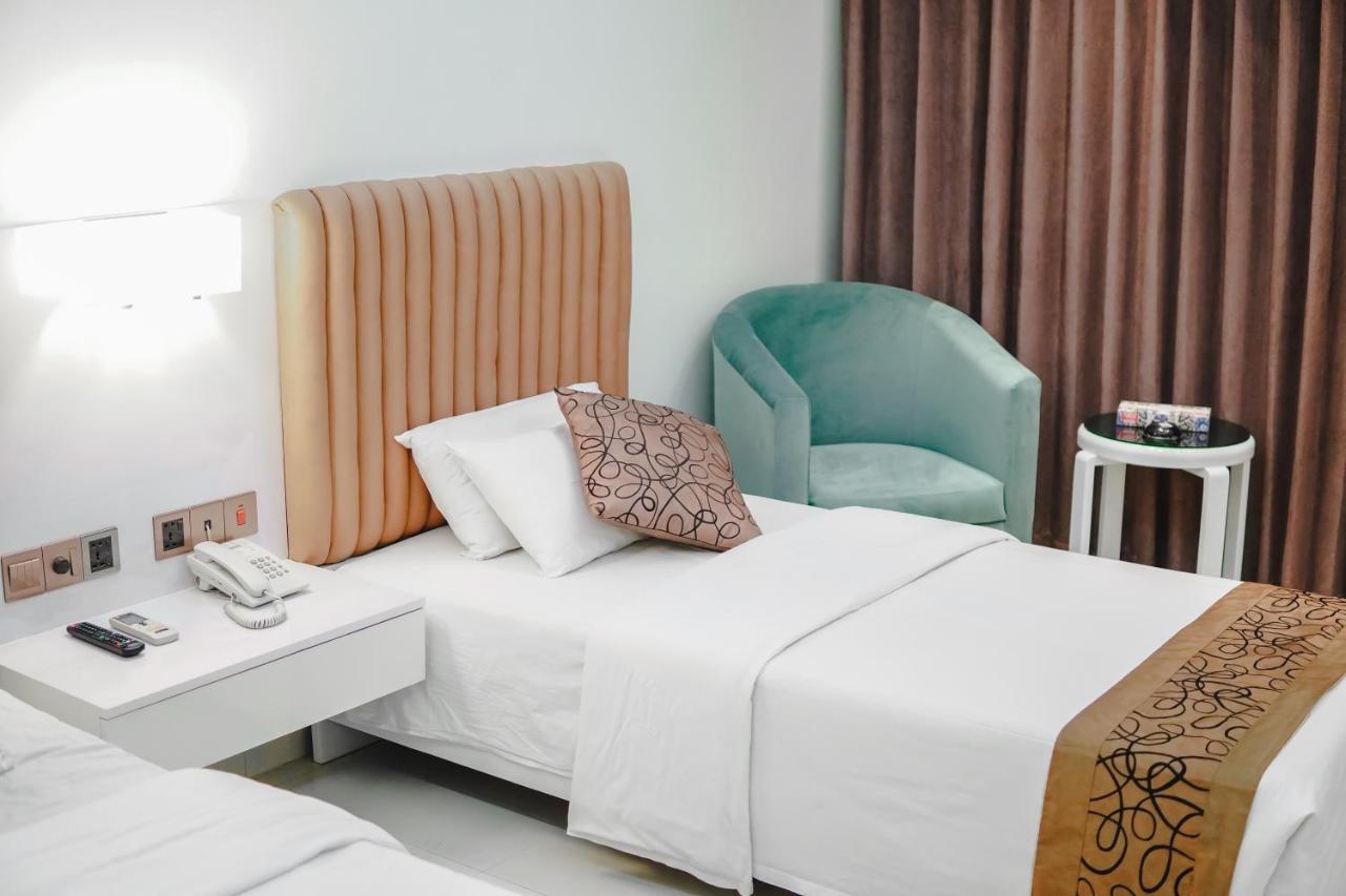 Hotel White Orchid Koks Badźar Zewnętrze zdjęcie