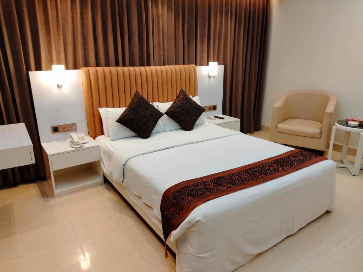 Hotel White Orchid Koks Badźar Zewnętrze zdjęcie