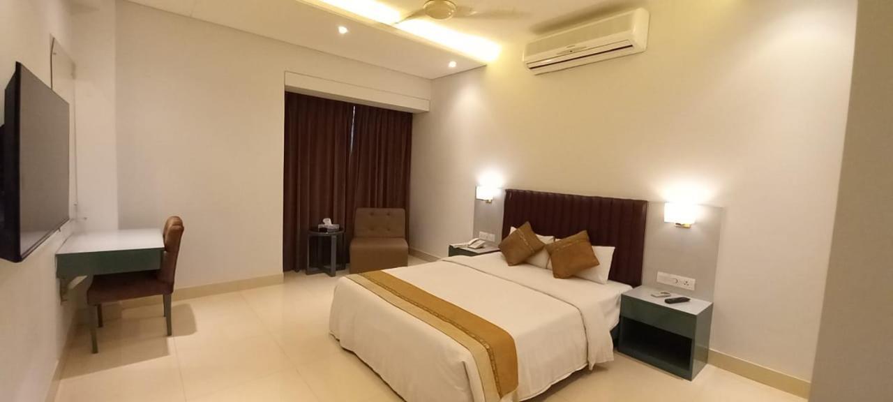 Hotel White Orchid Koks Badźar Zewnętrze zdjęcie