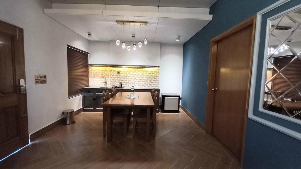 Hotel White Orchid Koks Badźar Zewnętrze zdjęcie